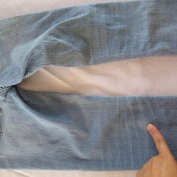 Levi's Girl's Custome Hand Embroidered Jeans 14 - Picture 15 of 16